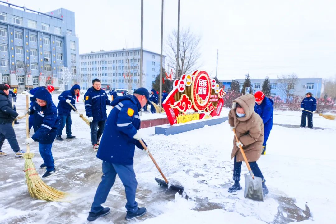 內(nèi)蒙宜化：迎風戰(zhàn)雪保安全，勠力同心促生產(chǎn)(圖2)